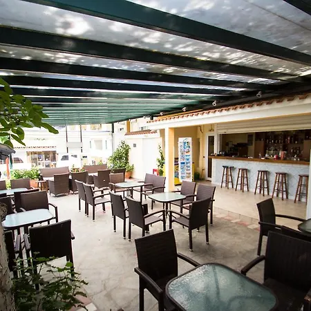 Maria Hotel *