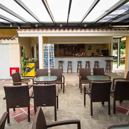 Maria Hotel *